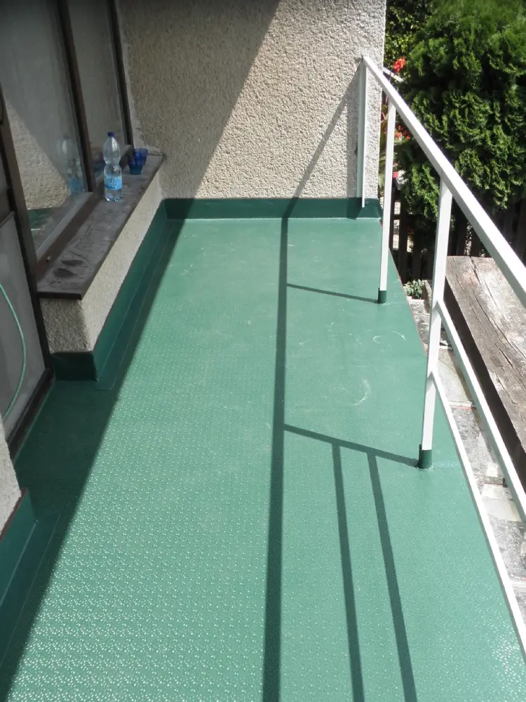 Hydroizolace terasy je nejen funkčním, ale oproti starým dlaždičkám, také estetickým řešením